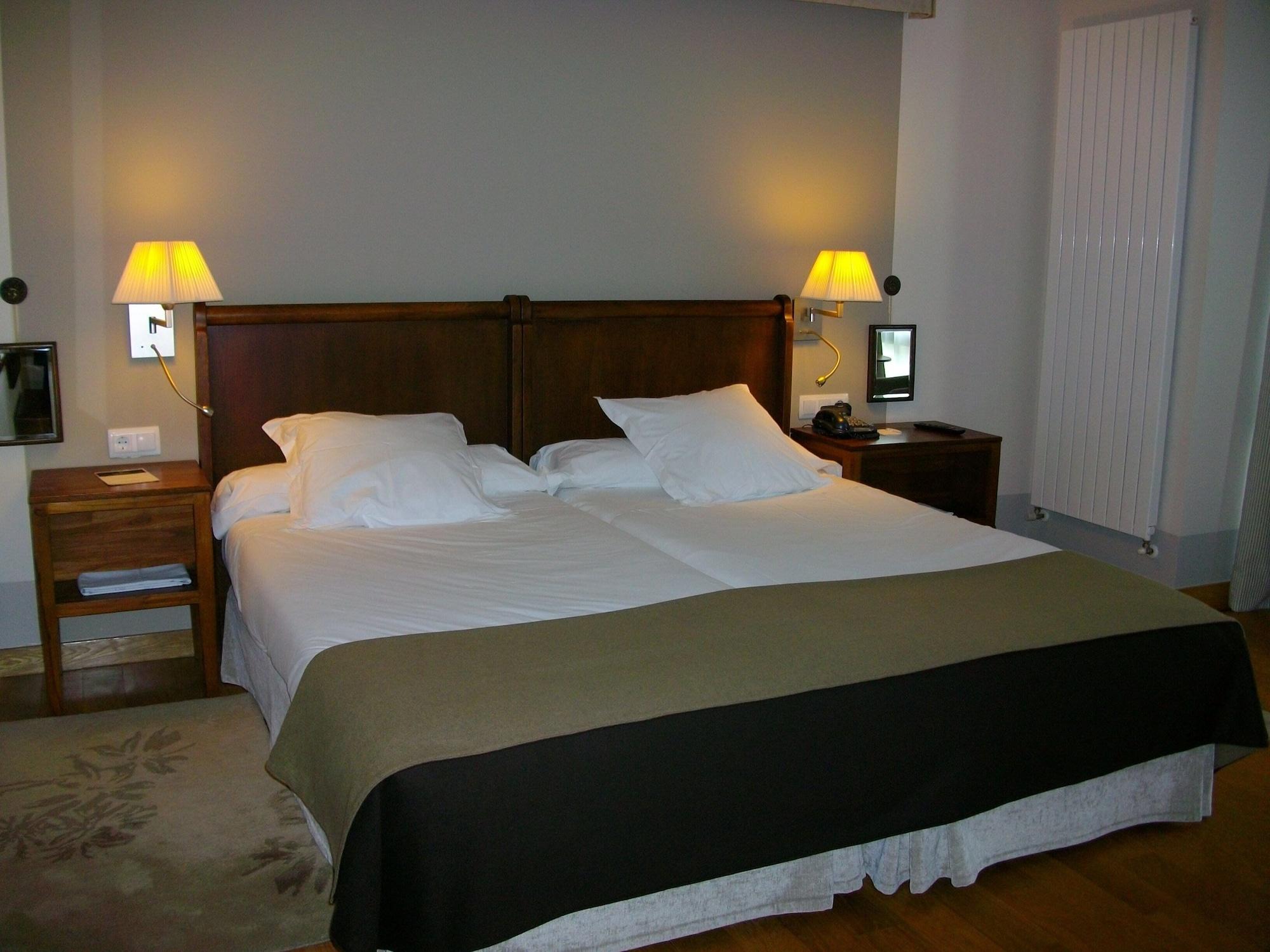 Parador De Argomaniz Luaran gambar
