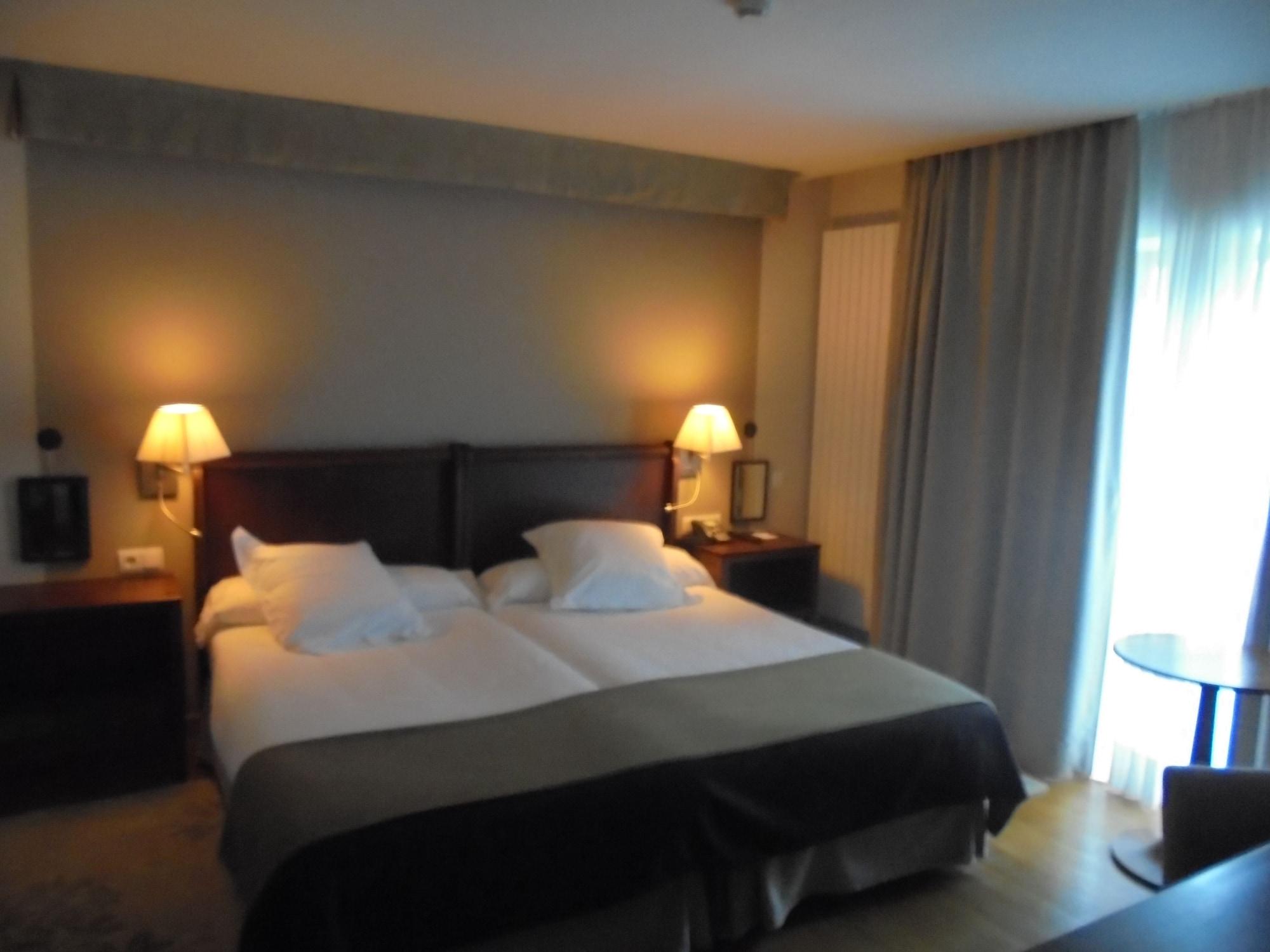 Parador De Argomaniz Luaran gambar