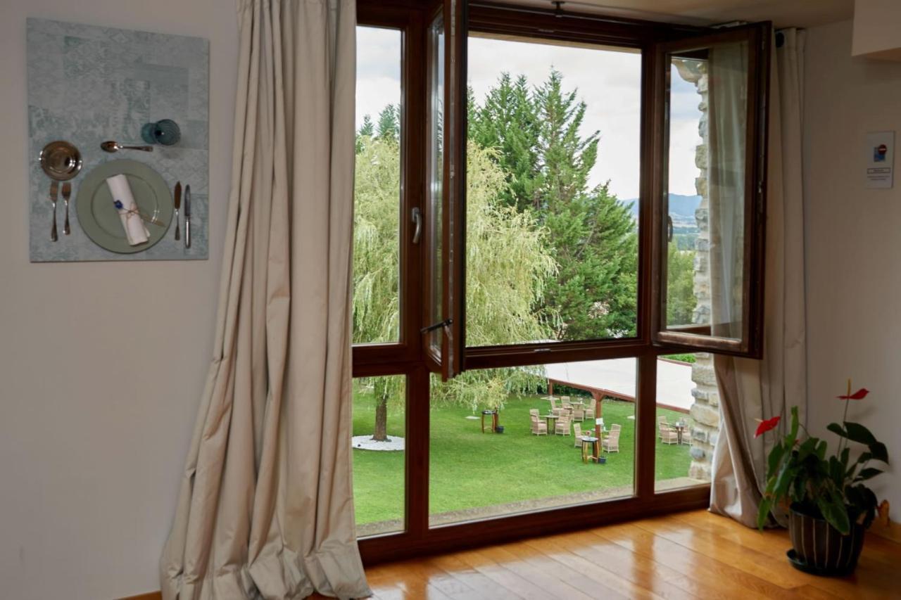 Parador De Argomaniz Luaran gambar